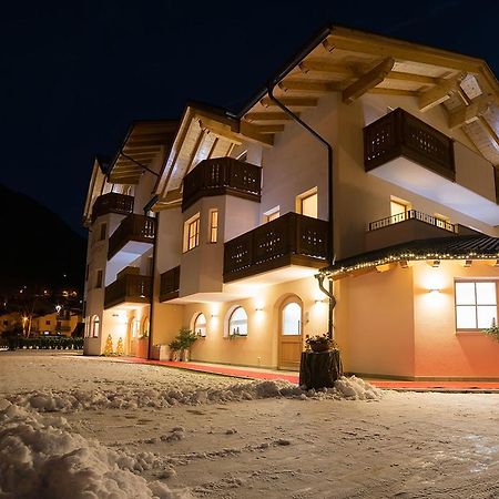 Hotel Garni Paradisi - Wellness & Spa Mezzano Dış mekan fotoğraf