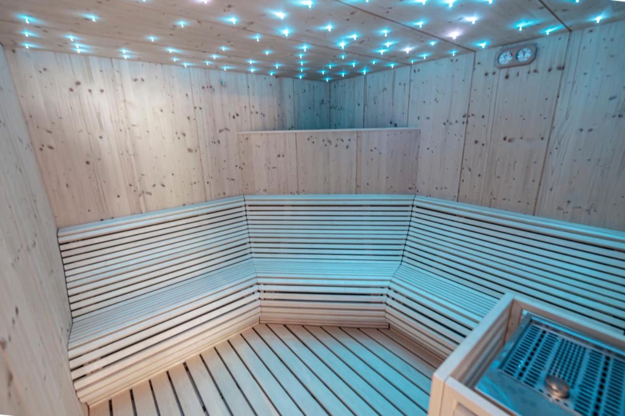Hotel Garni Paradisi - Wellness & Spa Mezzano Dış mekan fotoğraf