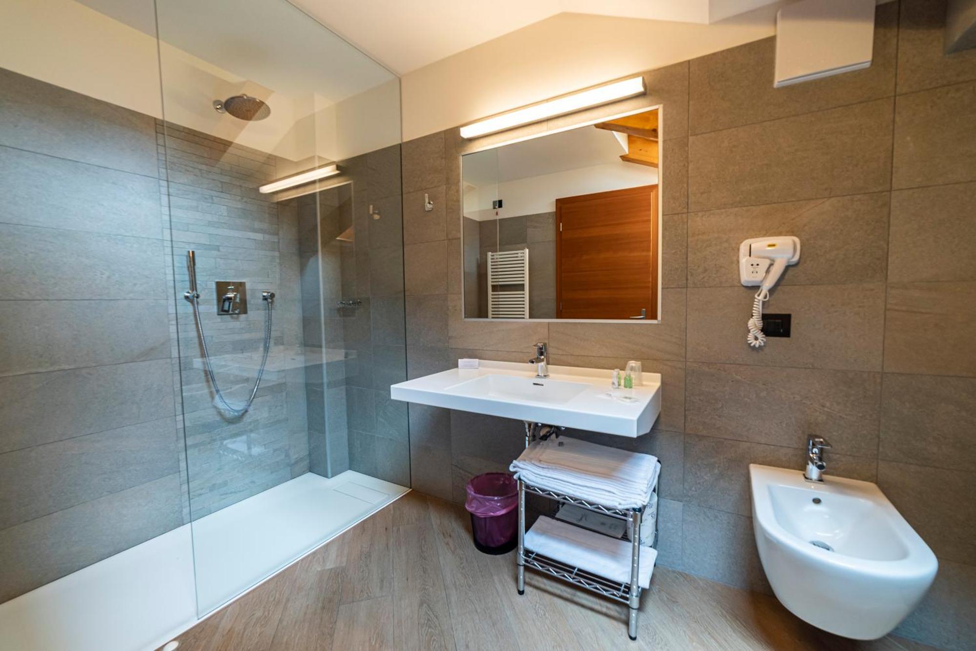 Hotel Garni Paradisi - Wellness & Spa Mezzano Dış mekan fotoğraf