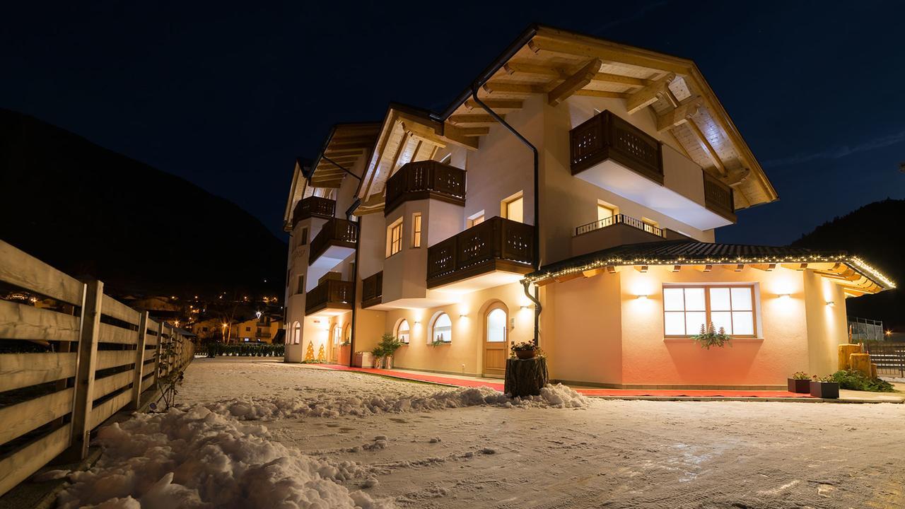 Hotel Garni Paradisi - Wellness & Spa Mezzano Dış mekan fotoğraf