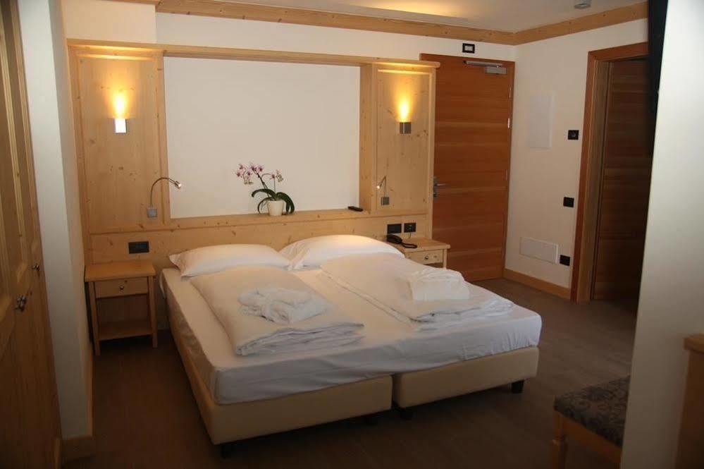 Hotel Garni Paradisi - Wellness & Spa Mezzano Dış mekan fotoğraf