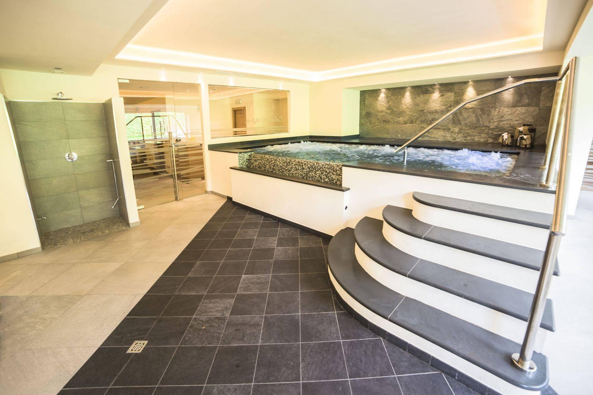 Hotel Garni Paradisi - Wellness & Spa Mezzano Dış mekan fotoğraf